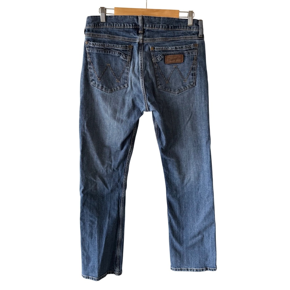 Wrangler Retro Slim Boot Men 33x34 Medium Wash Stretch Denim Jeans WLT77LY - Picture 2 of 12